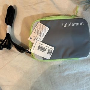 lululemon easy access crossbody